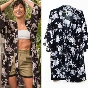 Spiritual Gangster Maya Black Floral‎  Kimono Robe, One Size